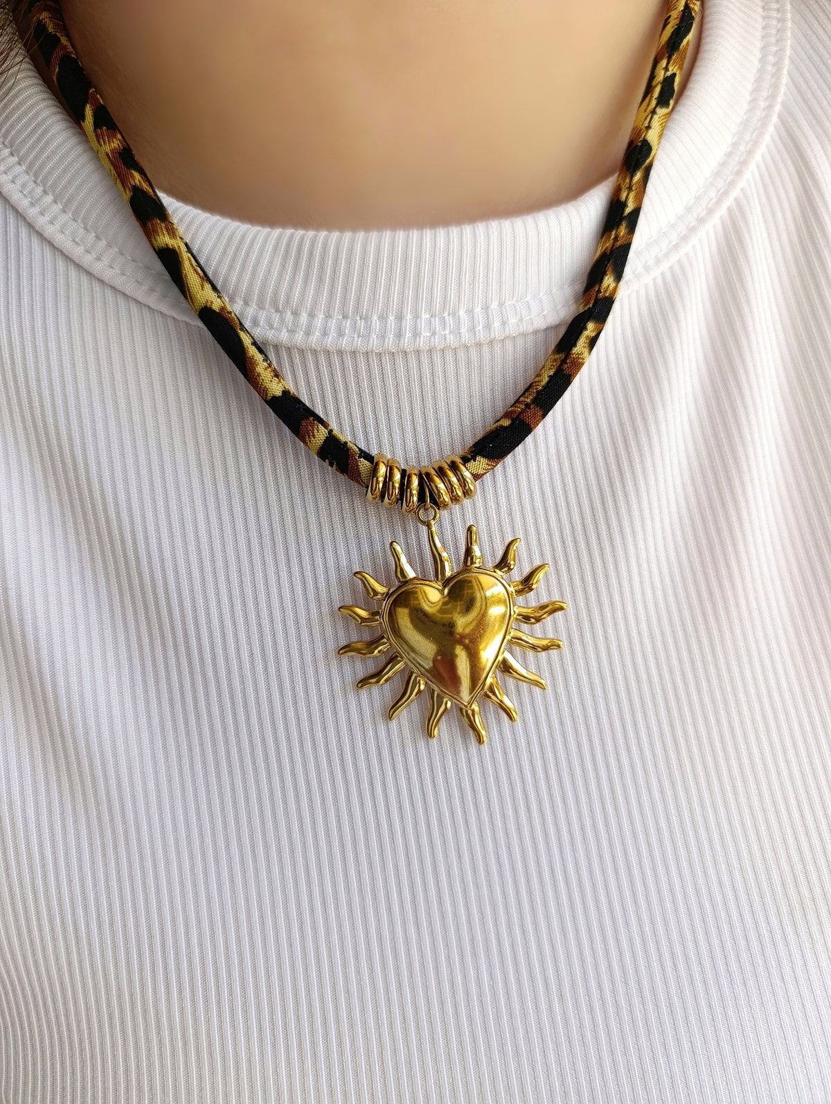 Leopard necklace!